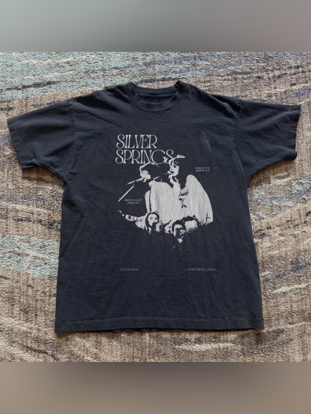 Gildan Black Silver Springs Fleetwood Mac  Graphic Tee